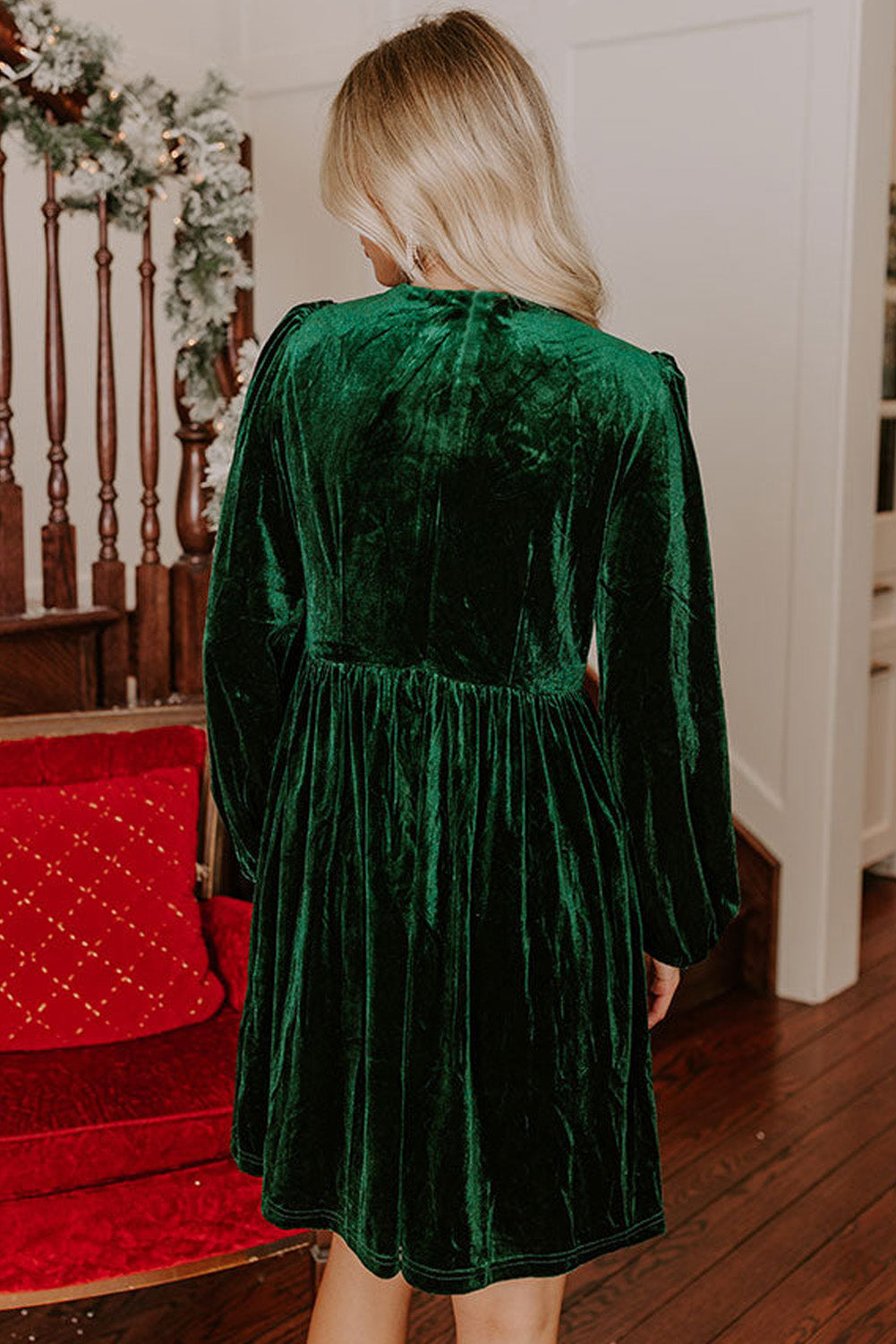 Evergreen Bowknot Decor High Waist Velvet Mini Dress