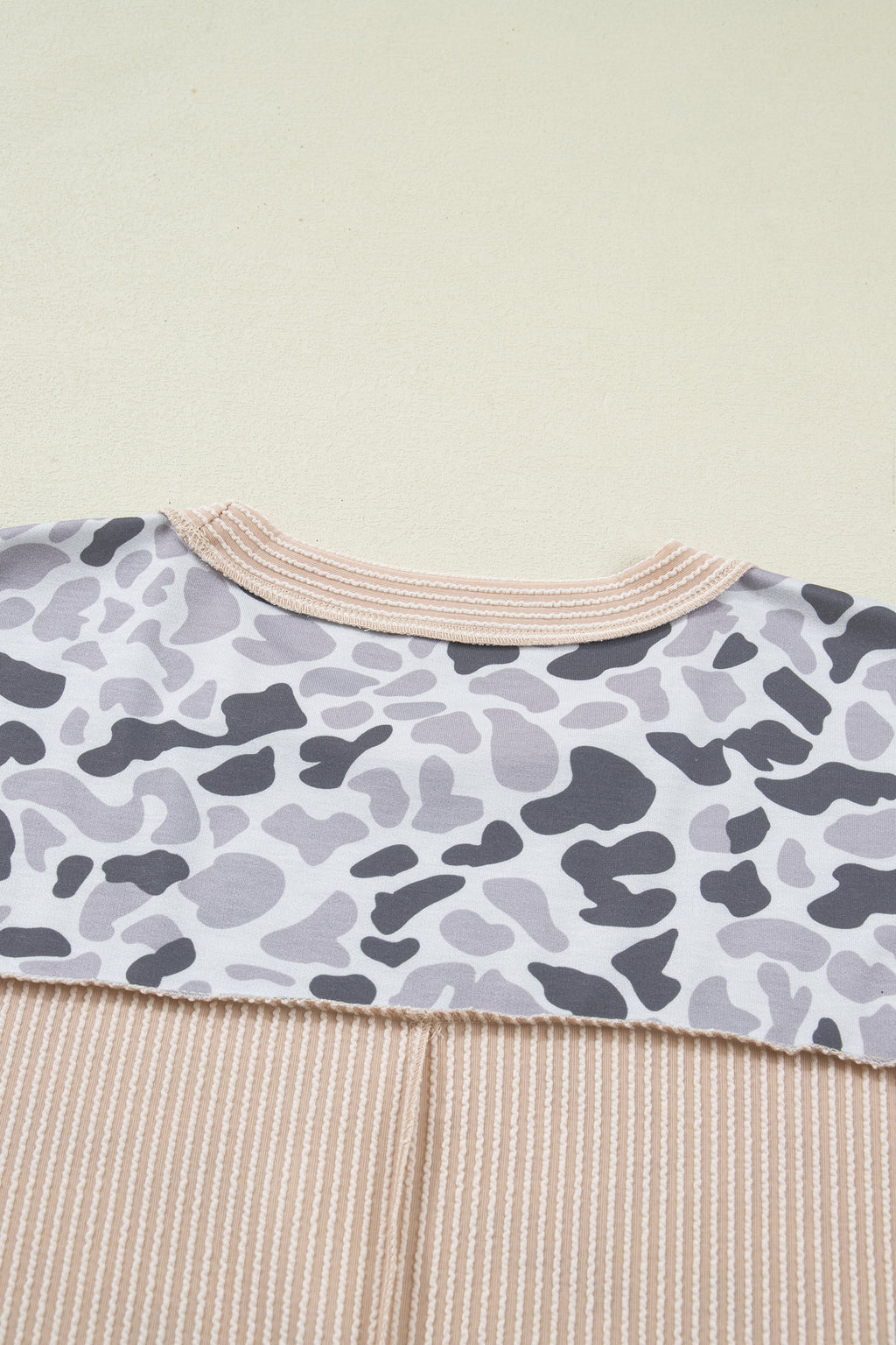 Gray Camouflage Print Twisted Ribbed Patchwork Casual T Shirt