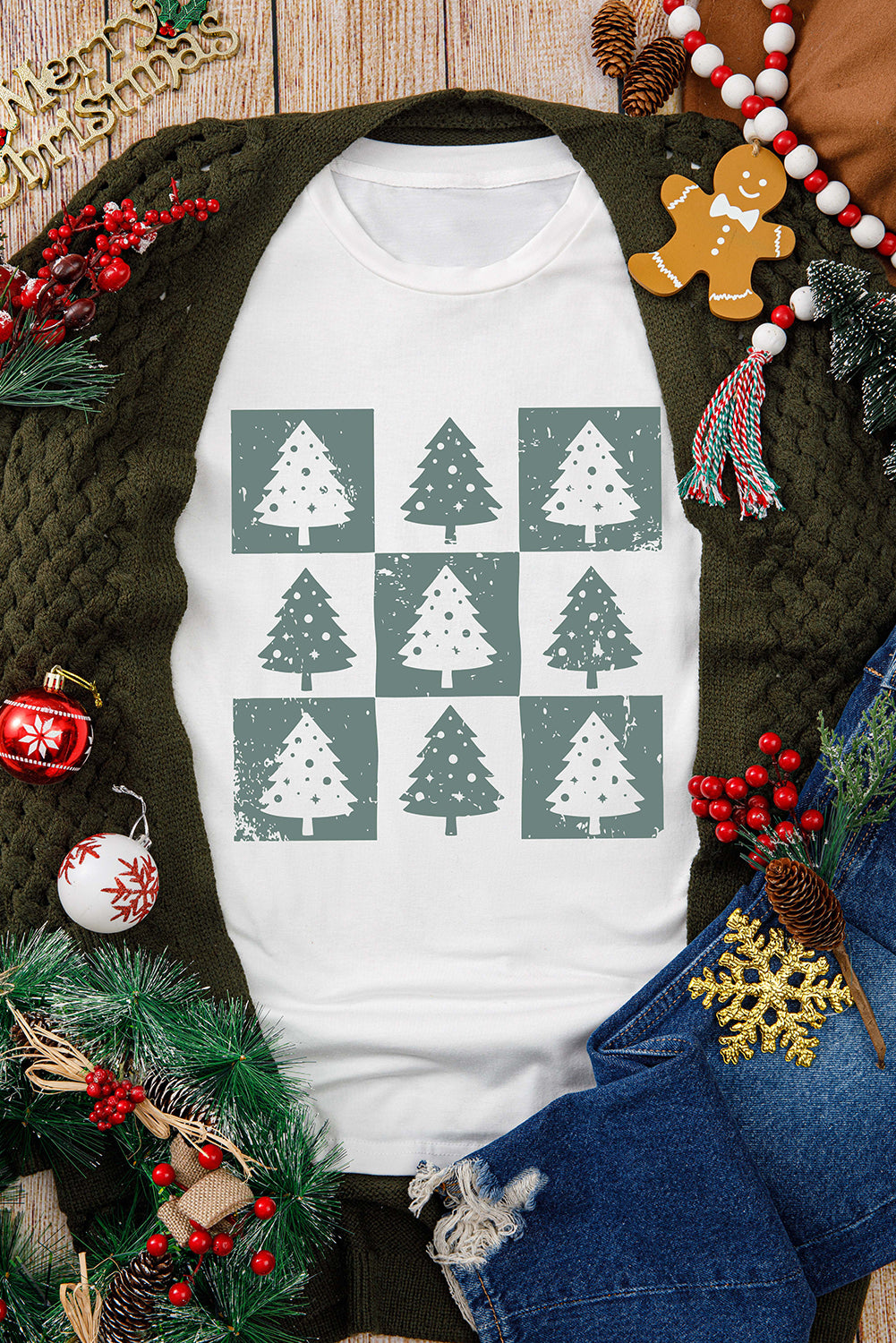 White Christmas Tree Checkered Distressed Graphic Oversize Tee