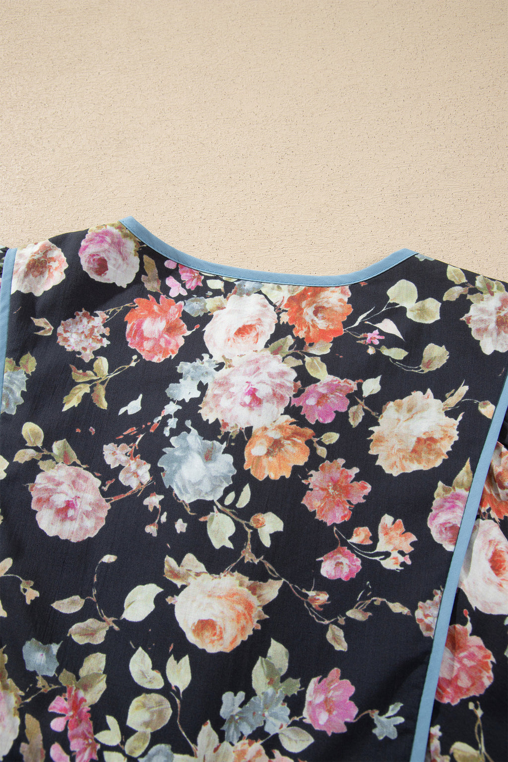 Black Floral Contrast Trim Tie V-Neck Bracelet Sleeve Blouse