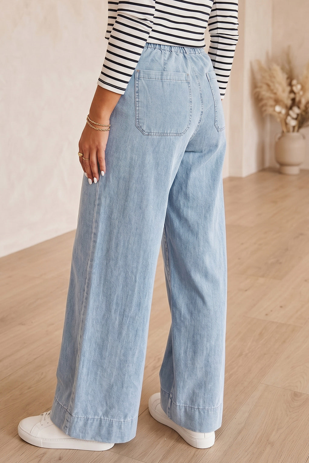 Beau Blue Pocket-Detail Jeans