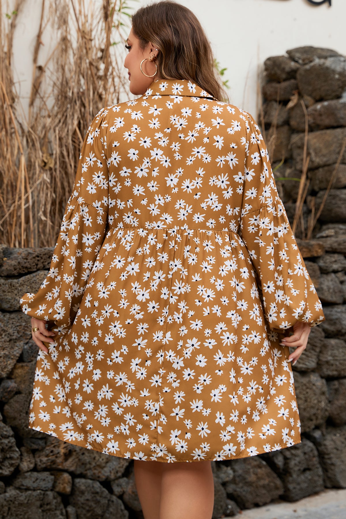 Plus size khaki dress with daisy floral print, button front, split neck, puff sleeves, perfect for casual or summer wear.