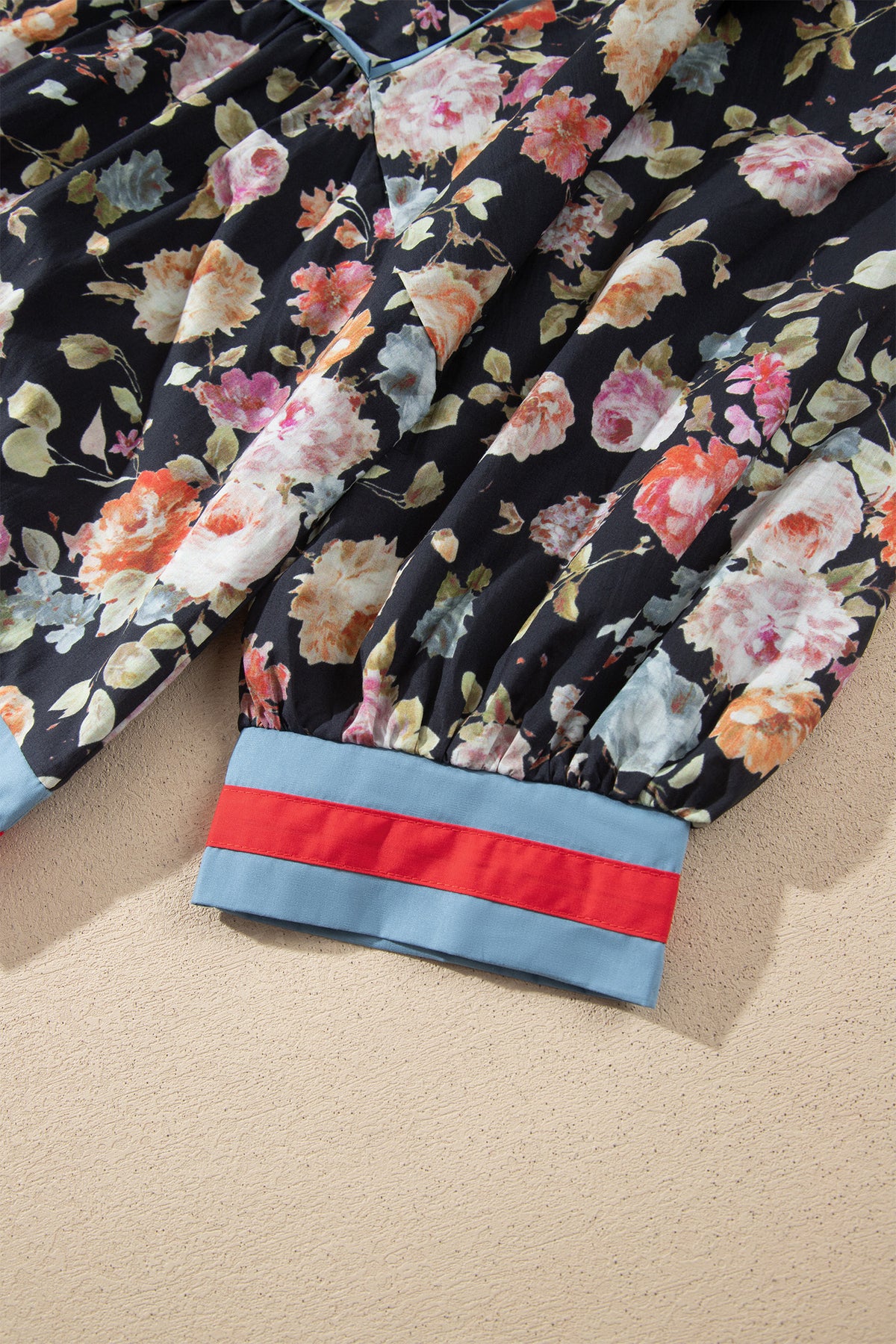 Black Floral Contrast Trim Tie V-Neck Bracelet Sleeve Blouse